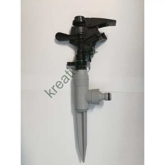 Leszúrható locsoló